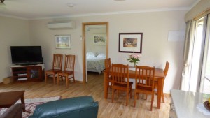 Lounge/Dining area to Bedroom 1