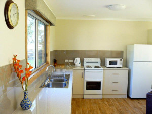 Coonawarra Accommodation Kitchen